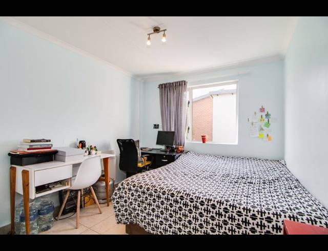 2 BEDROOM APARTMENT FOR SALE IN MAROELADAL